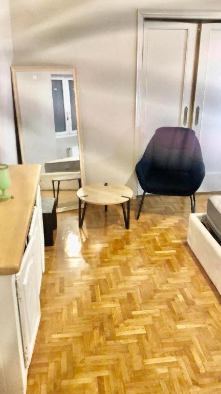 Economy Shared Apartment E In Central Athen Exterior foto